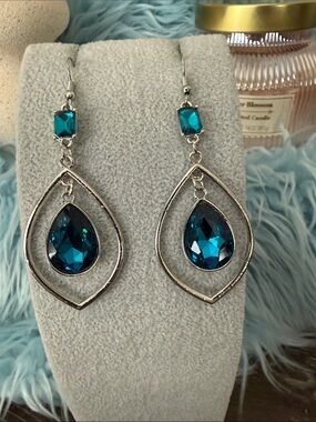 Blue Teardrop Crystal Dangle Earrings - Women's Jewelry